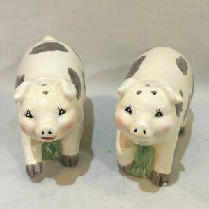 J Willfred Ceramic Pig Piglets Salt Pepper Shaker Set